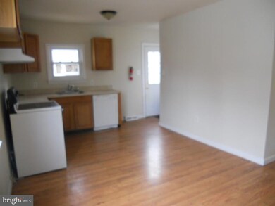 139 Oak Ave, Runnemede, NJ 08078 - photo 6