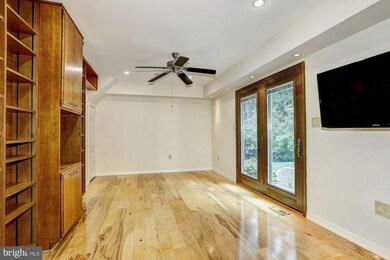 12409 Eastgate Ln, Laurel, MD 20708 - photo 6