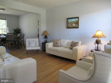 5590 Compton Ln, Sykesville, MD 21784 - photo 6