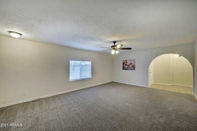 279 S Grand Dr-6