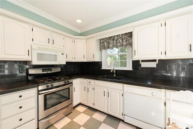 1615 Arrowwood Dr, Easton, PA 18040 - photo 7