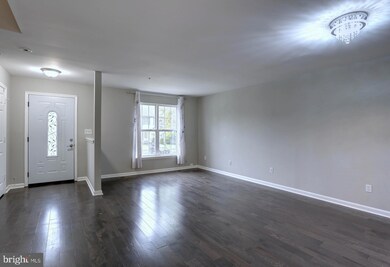 742 Villager Cir, Dundalk, MD 21222 - photo 6