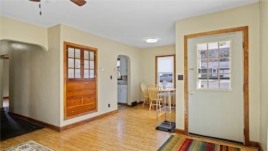 907 Ivy St, Bloomer, WI 54724 - photo 2