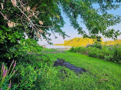 1208 Kelvin Rd, Storm Lake, IA 50588 - photo 2