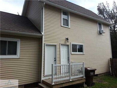 418 W Lapeer St, Lansing, MI 48933 - photo 2