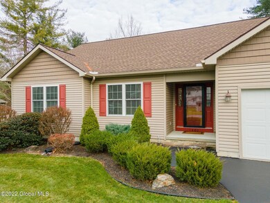 1460 Rocco Dr, Schenectady, NY 12303 - photo 3