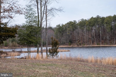 100 Gateway Dr, Fredericksburg, VA 22405 - photo 2