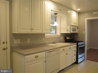 221 Bradley Ave, Haddonfield, NJ 08033 - photo 5