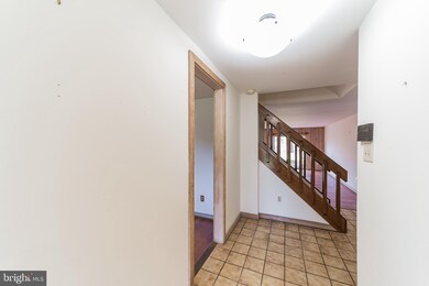 19 Oak Knoll Dr unit B19, Berwyn, PA 19312 - photo 2