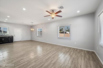 06-Living Area