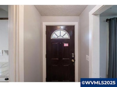 4722 Indiana Ave NE, Salem, OR 97305 - photo 3