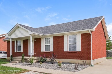 249 Drake Dr, Shepherdsville, KY 40165 - photo 4