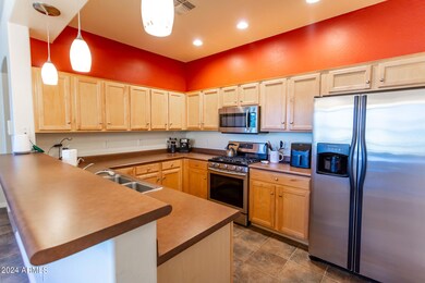 04 Kitchen