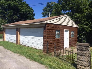 297 Columbian Ave (3)
