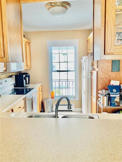 9 Fecteau Cir unit 6, Barre, VT 05641 - photo 6