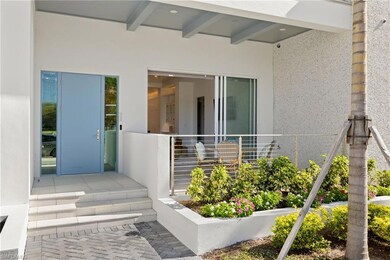 201 8th St S unit 104, Naples, FL 34102 - photo 2