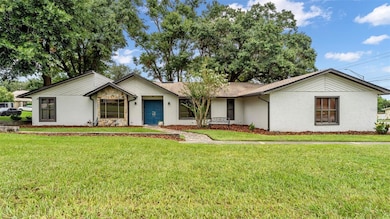 724 Palmore Ct, Lakeland, FL 33813 - photo 2