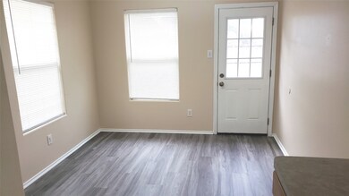 8947 Clearbourne Ln, Houston, TX 77075 - photo 6