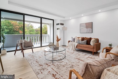 Alexandria Knolls West unit 602, Alexandria, VA 22304 - photo 2