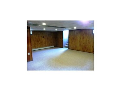 68 Oakdale Ave unit 2, Manchester, NH 03103 - photo 5