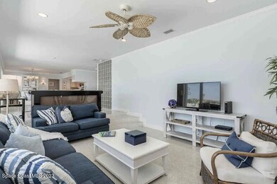 Famiy rm w fireplace