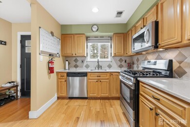 10 Coventry Ct, Matawan, NJ 07747 - photo 5
