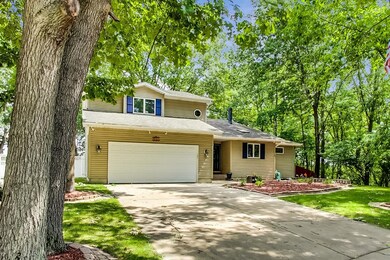 541 N Oriole Ave, Griffith, IN 46319 - photo 3