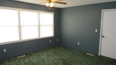 4201 Sturdivant Ave, Klamath Falls, OR 97603 - photo 7