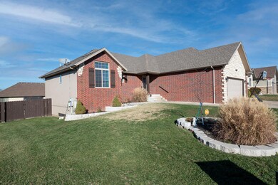 1667 E Chickamauga Dr, Republic, MO 65738 - photo 2