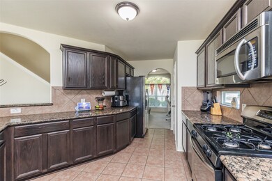 6915 Hampden Point Ct, Houston, TX 77040 - photo 7