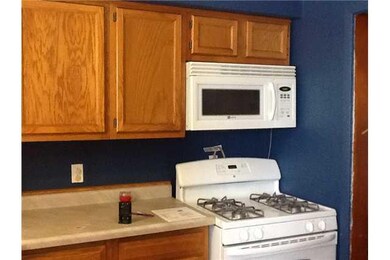 1331 E 33rd St, Des Moines, IA 50317 - photo 2