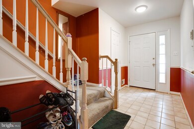 13283 Coppermill Dr, Herndon, VA 20171 - photo 3