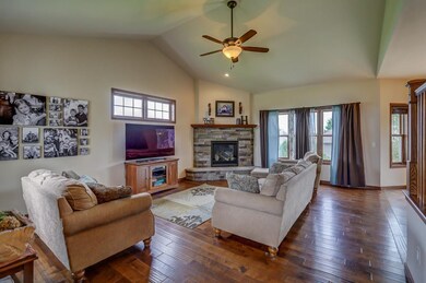 434 Medinah St, Oregon, WI 53575 - photo 7