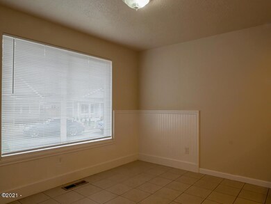 437 SE Neptune Ave, Lincoln City, OR 97367 - photo 6