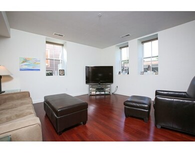 50 Bow St unit 1, Somerville, MA 02143 - photo 4