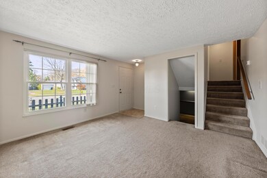 5399 Cherry Creek Pkwy S, Columbus, OH 43228 - photo 2