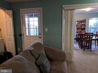 13512 Avonmore Dr, Herndon, VA 20171 - photo 5