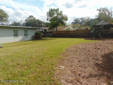 1650 Hazelhurst Dr, Jacksonville, FL 32216 - photo 6