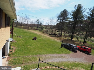 475 Pleasant Valley Rd, New Ringgold, PA 17960 - photo 3