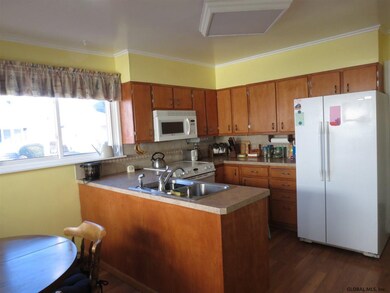 75 Mt Pleasant Ave, Troy, NY 12180 - photo 6