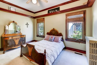 424 S Mitchell Ave, Elmhurst, IL 60126 - photo 2