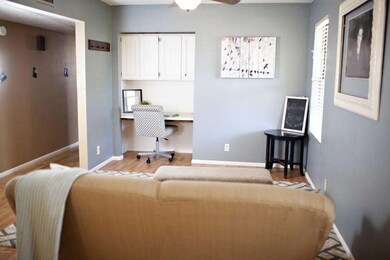 0010_Family Room