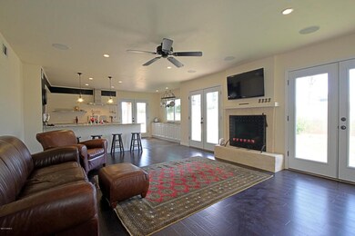 Family Room 1