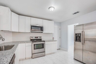 5216 Mcmanus Dr, Jacksonville, FL 32210 - photo 3