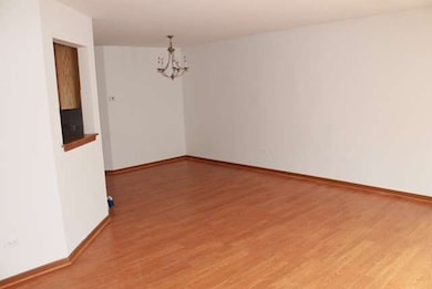 4150 Williamsburg Ct unit 302, Glenview, IL 60025 - photo 5