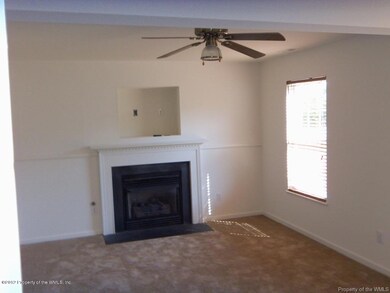 5 Family room Fireplace