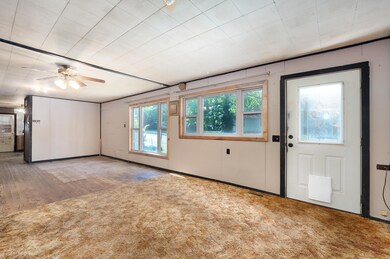 201 N Elm St-106