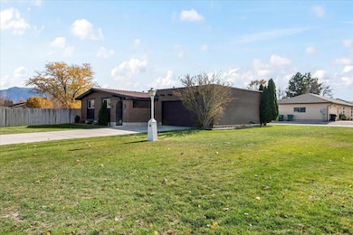 2883 Jana Lee Dr, West Jordan, UT 84088 - photo 3