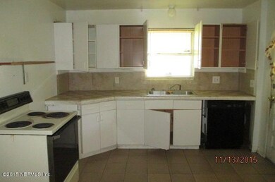 6718 Cinderella Rd, Jacksonville, FL 32210 - photo 7