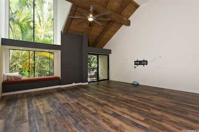 Large open space - electric shade covers the top l